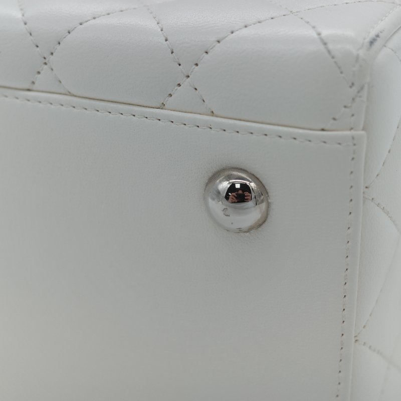 Chanel 香奈兒 Cockpit 白色菱格紋 羊皮 翻蓋包 斜背包-18