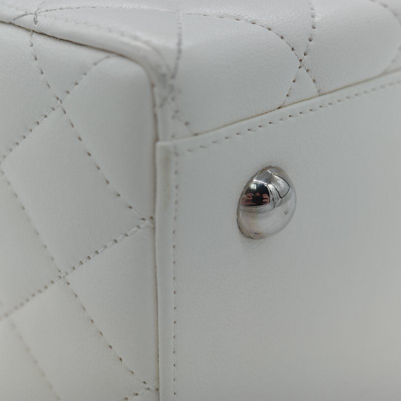 Chanel 香奈兒 Cockpit 白色菱格紋 羊皮 翻蓋包 斜背包-21