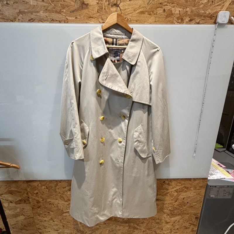 【美收精品】BURBERRY米色緞面風衣外套 5-11-0