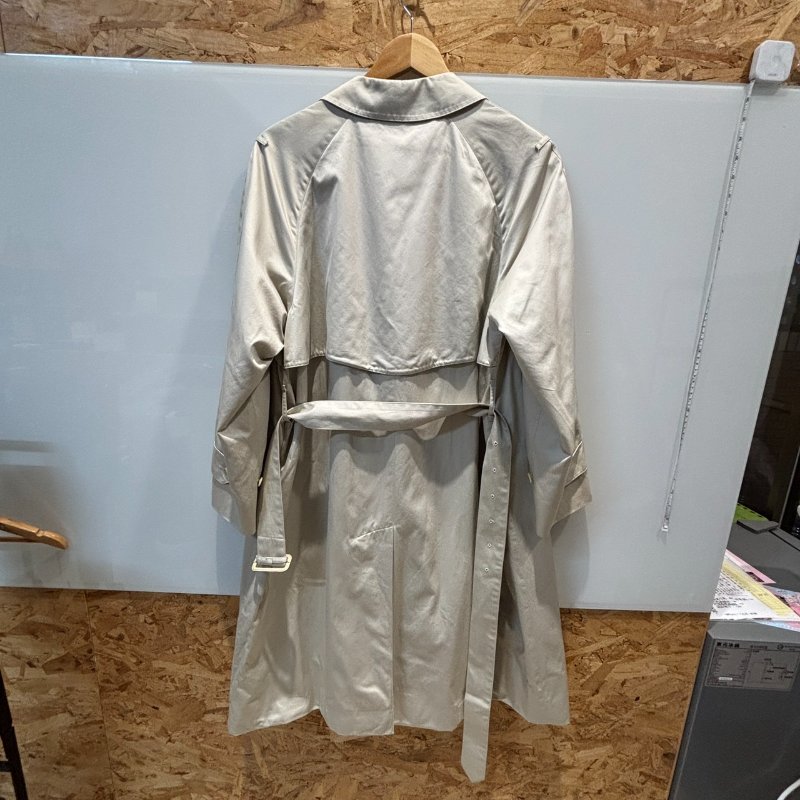 【美收精品】BURBERRY米色緞面風衣外套 5-11-1