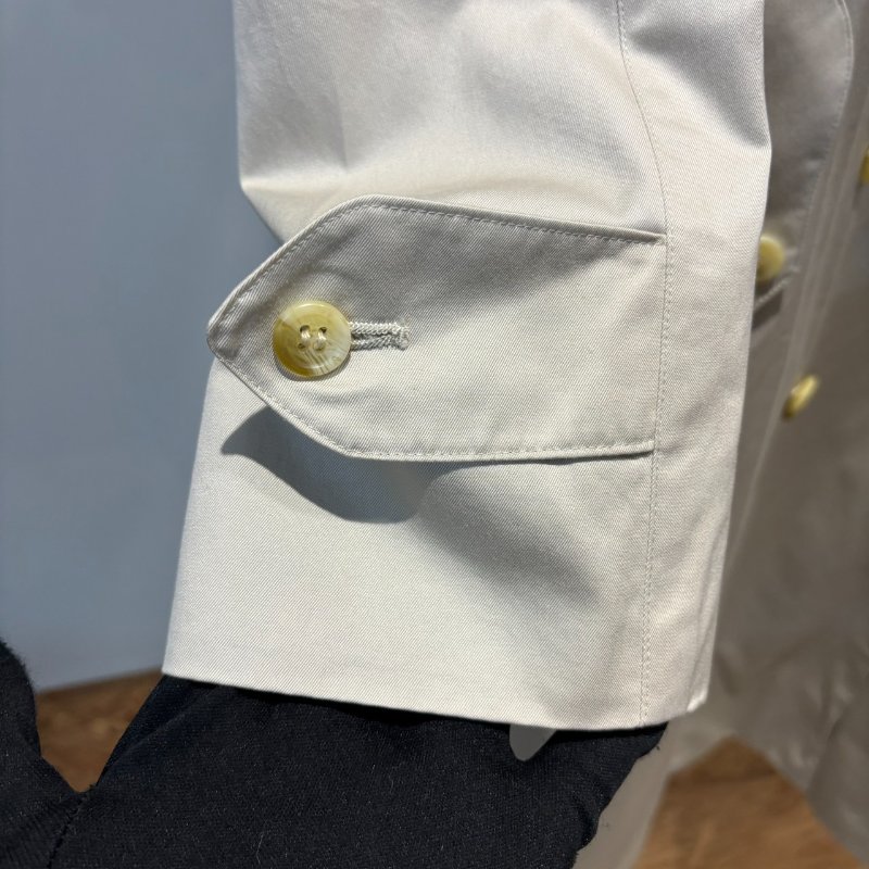 【美收精品】BURBERRY米色緞面風衣外套 5-11-7