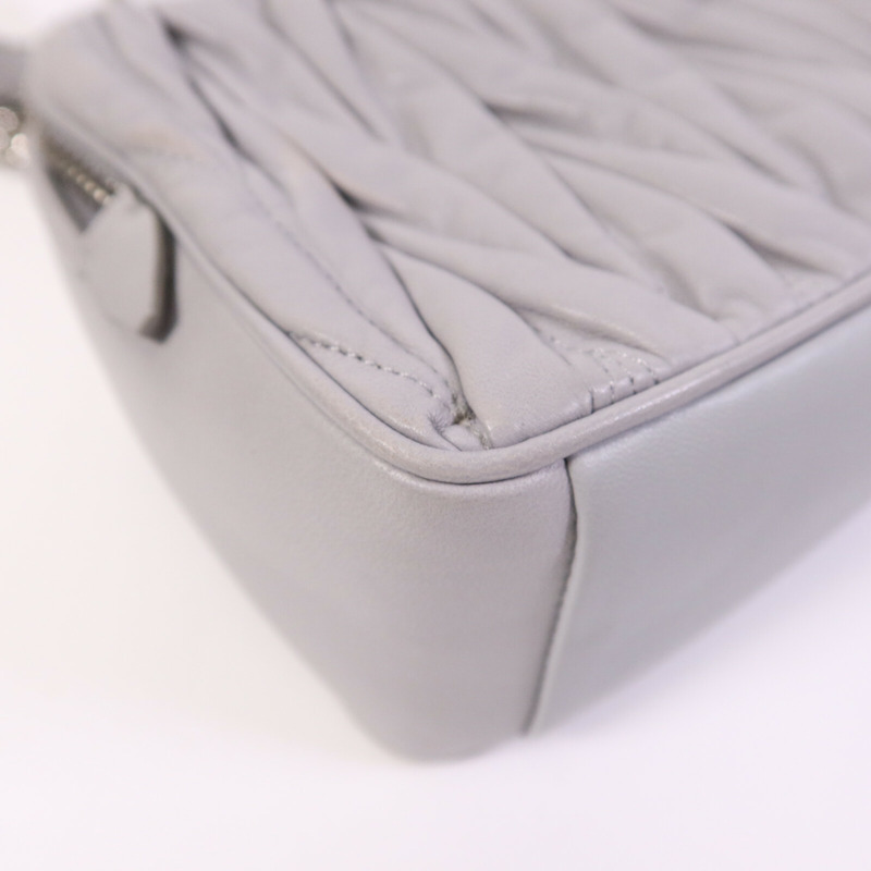 Miu Miu 羊皮皮革Shoulder Bag銀扣鏈帶肩背袋-13
