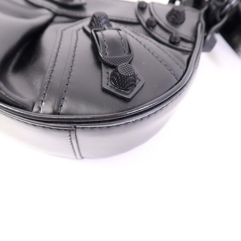 BALENCIAGA 牛皮皮革Le cagole XS肩背袋-9