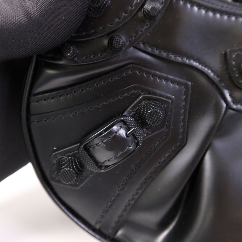 BALENCIAGA 牛皮皮革Le cagole XS肩背袋-14