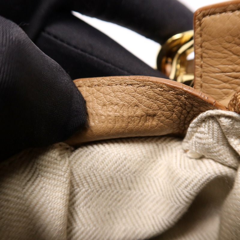 LOEWE 牛皮皮革Small Puzzle Edge金扣手挽肩背兩用袋-8