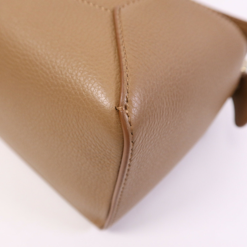 LOEWE 牛皮皮革Small Puzzle Edge金扣手挽肩背兩用袋-11