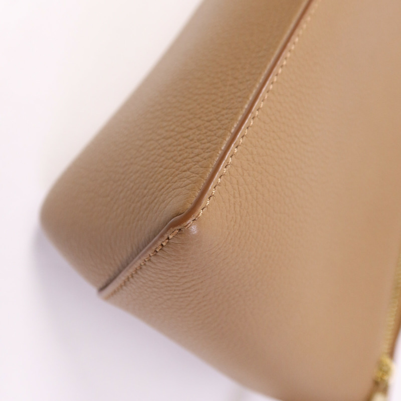 LOEWE 牛皮皮革Small Puzzle Edge金扣手挽肩背兩用袋-13