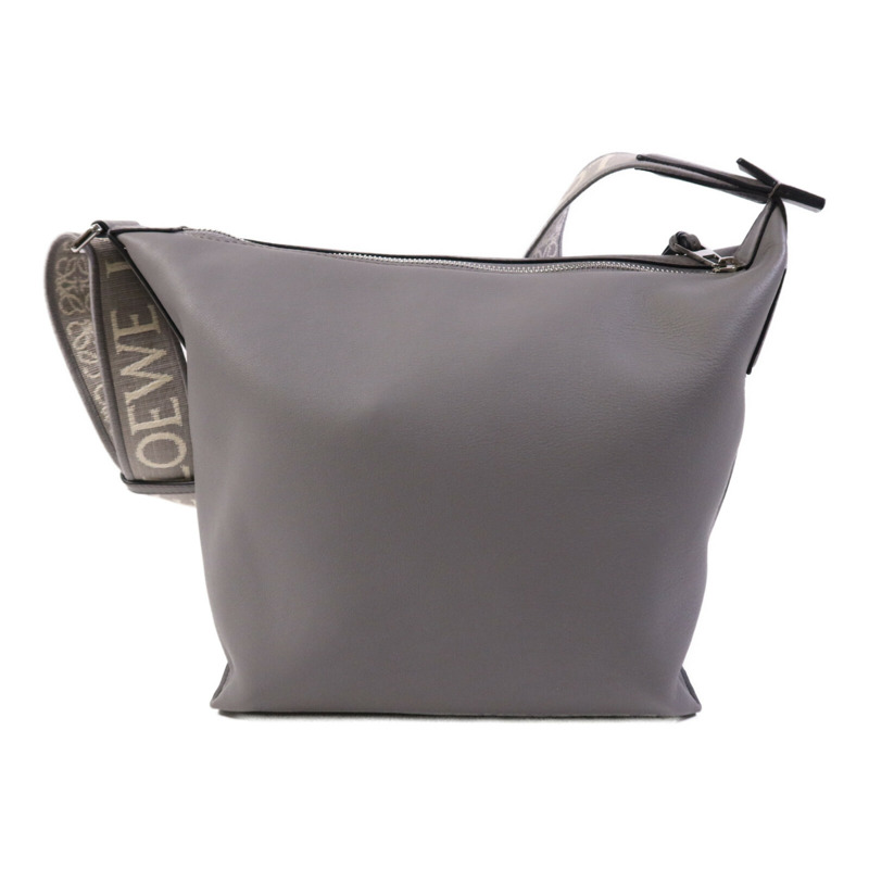 LOEWE 牛皮皮革Cubi Cross Body銀扣肩背袋-1