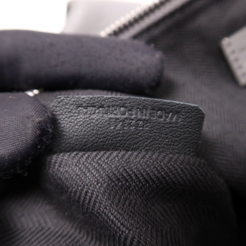 LOEWE 牛皮皮革Cubi Cross Body銀扣肩背袋-7