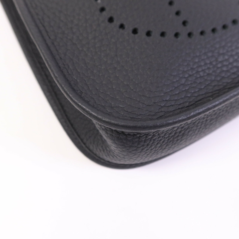 HERMES Clemence皮革Evelyne TPM金扣肩背袋Noir-11