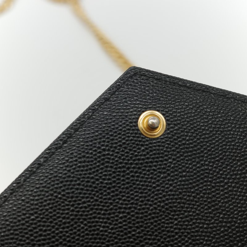 Saint Laurent 聖羅蘭  Cassandre WOC 黑色顆粒紋牛皮 金扣 鏈帶包 斜背包-10