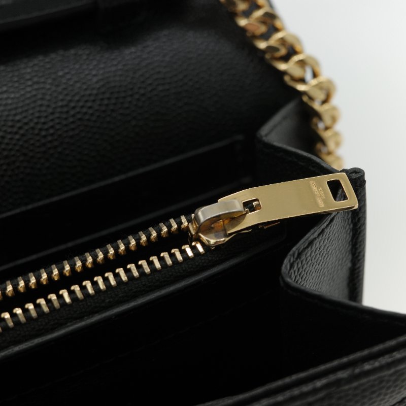 Saint Laurent 聖羅蘭  Cassandre WOC 黑色顆粒紋牛皮 金扣 鏈帶包 斜背包-13