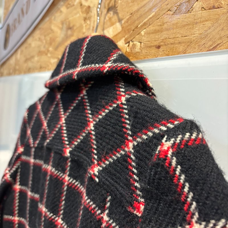 【美收精品】BURBERRY黑白紅色格子大衣 5-10-8