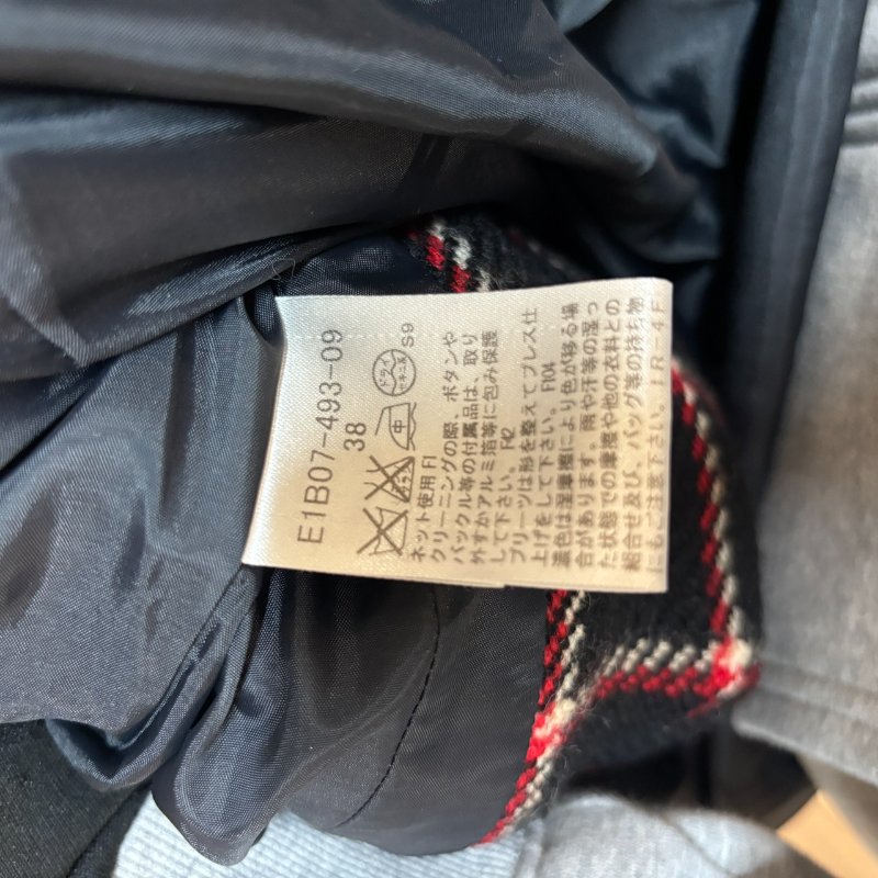 【美收精品】BURBERRY黑白紅色格子大衣 5-10-11