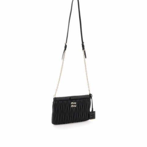 Miu Miu 女士 Matelassé 徽標單肩包均碼碼25cm*16.5cm