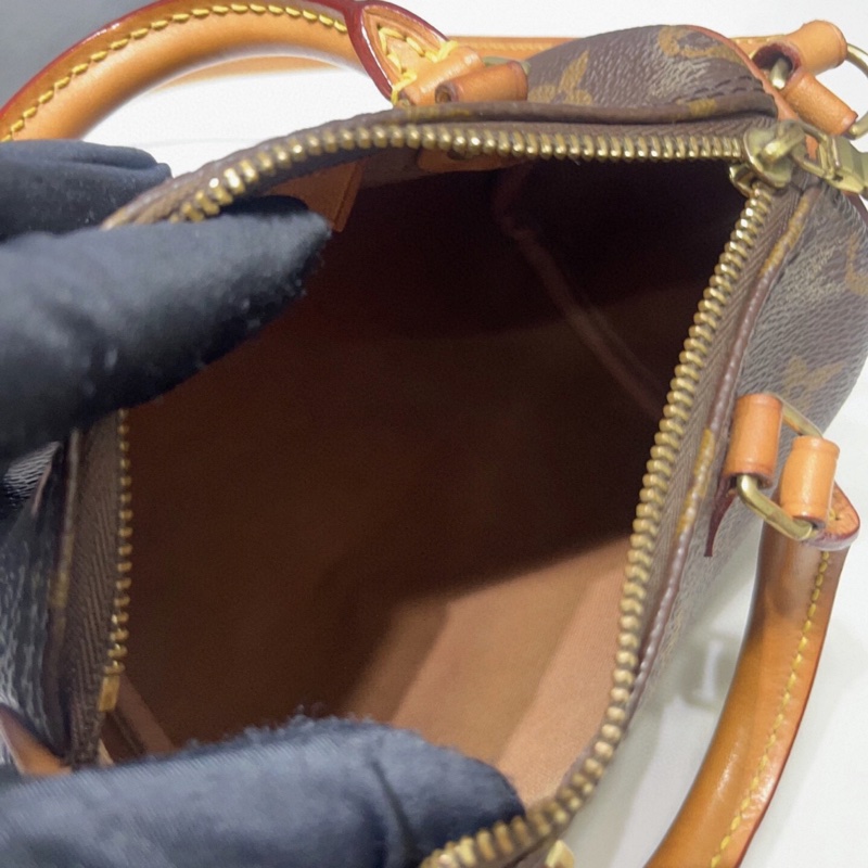 【97新 + 全網最低價！】LV Speedy Nano什麼季節 場合都能搭 減齡的LV-4