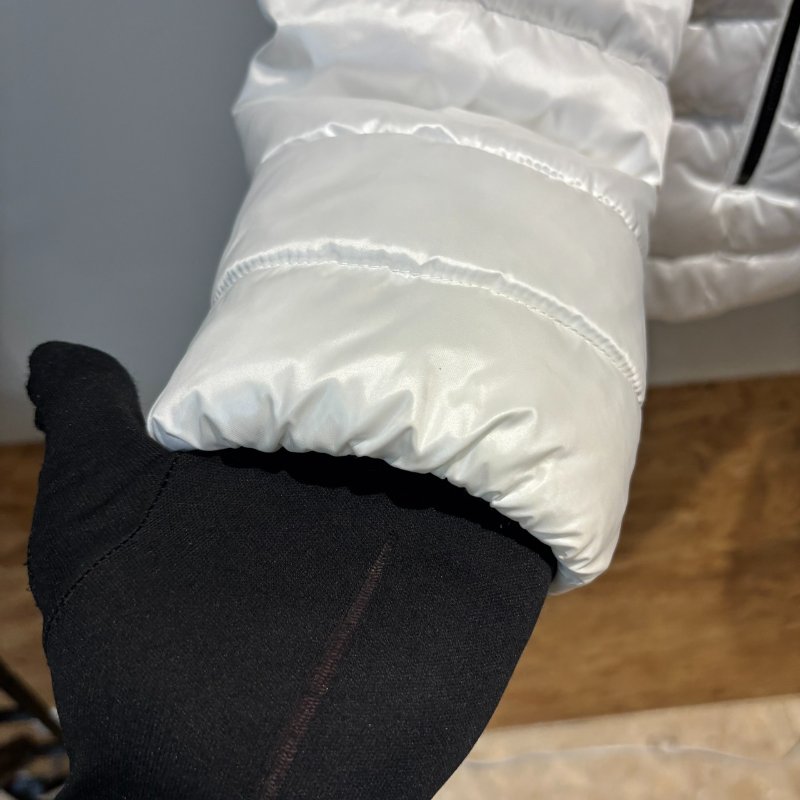 【美收精品】KARL LAGERFELD白色羽絨外套 4-1000-3