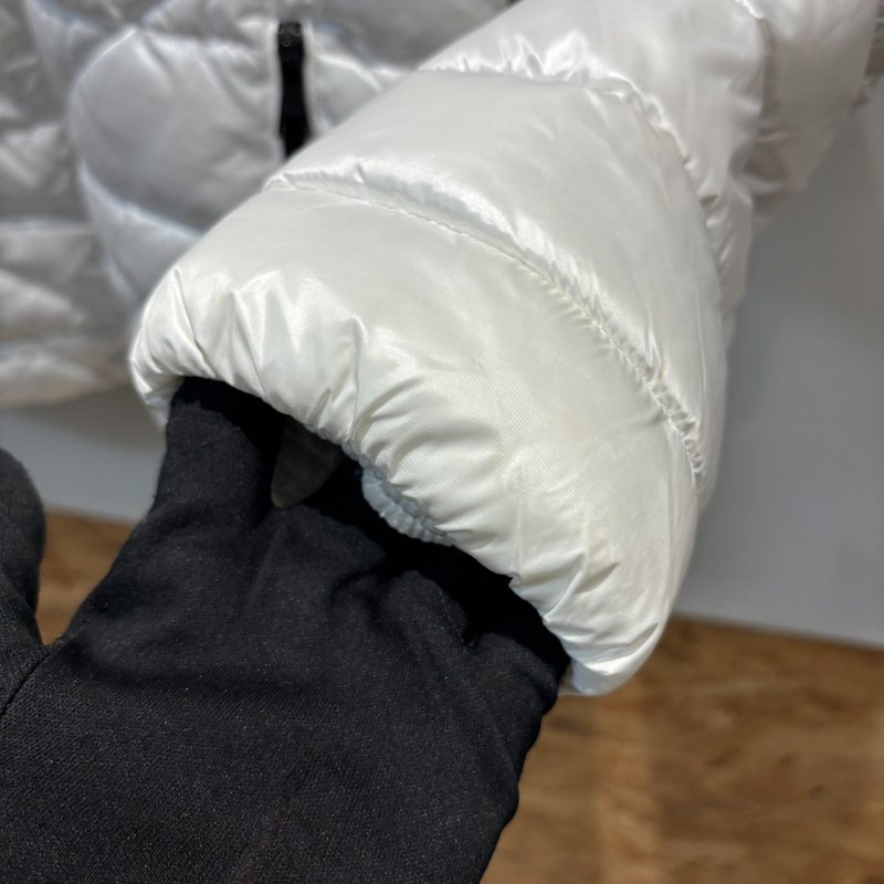 【美收精品】KARL LAGERFELD白色羽絨外套 4-1000-4