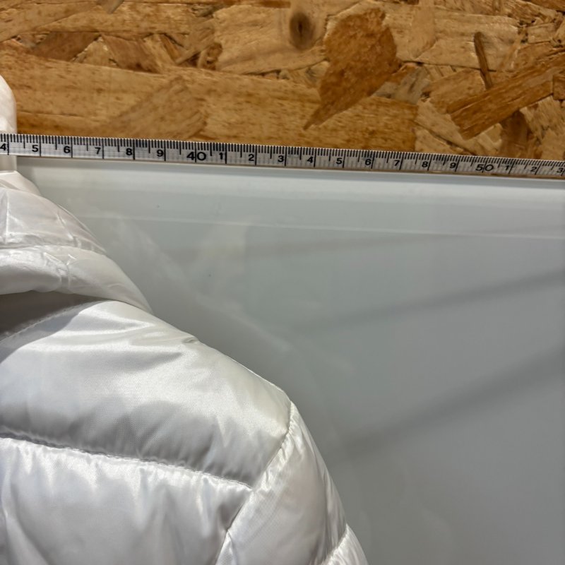 【美收精品】KARL LAGERFELD白色羽絨外套 4-1000-9