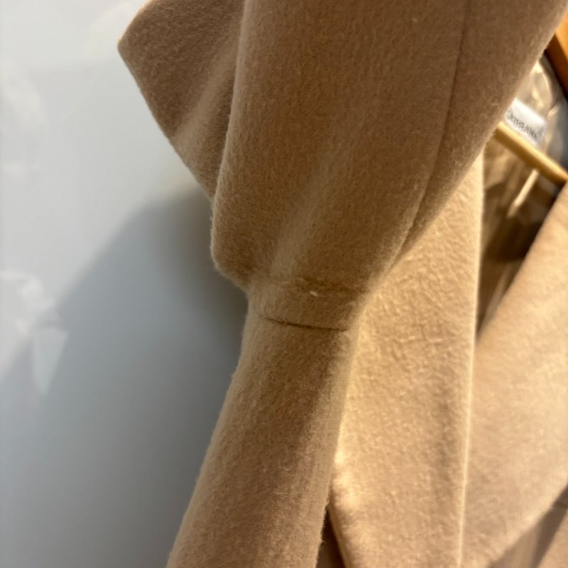 【美收精品】DOLCE＆GABBANA米白色大衣 5-29-2