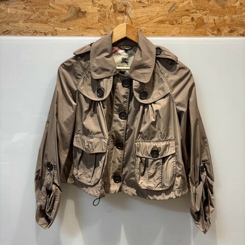 【美收精品】BURBERRY茶色短版外套 4-953