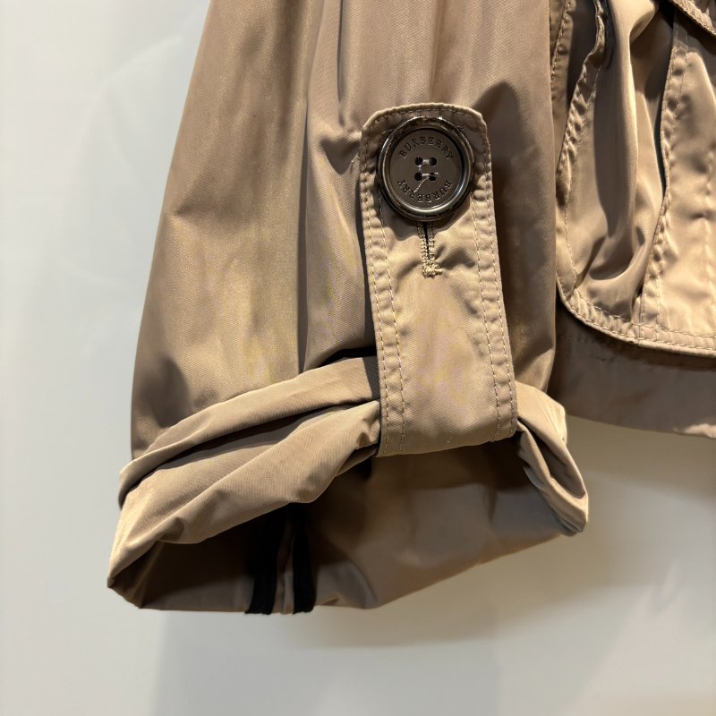 【美收精品】BURBERRY茶色短版外套 4-953-4