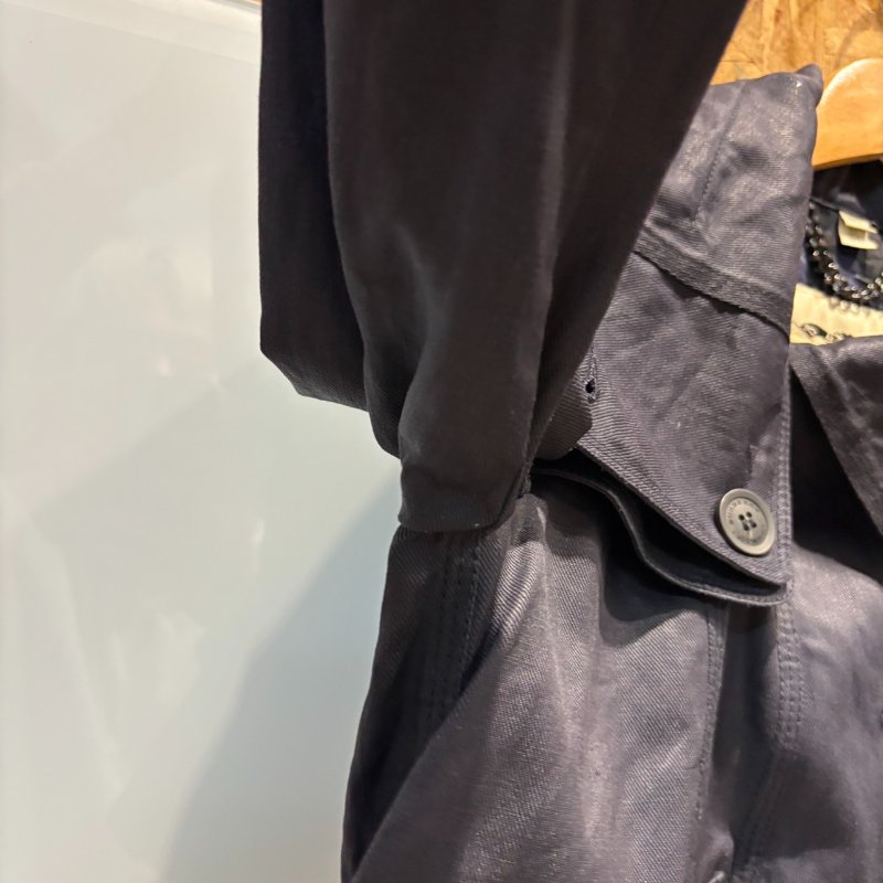 【美收精品】BURBERRY黑色短版外套 4-952-2