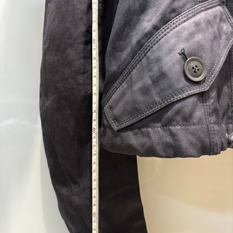 【美收精品】BURBERRY黑色短版外套 4-952-12