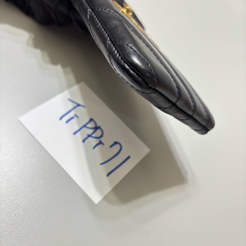 Saint Laurent YSL 山形皮革鑰匙零錢包 卡包 錢包 鑰匙包 包內自帶鑰匙釦環 黑金-8