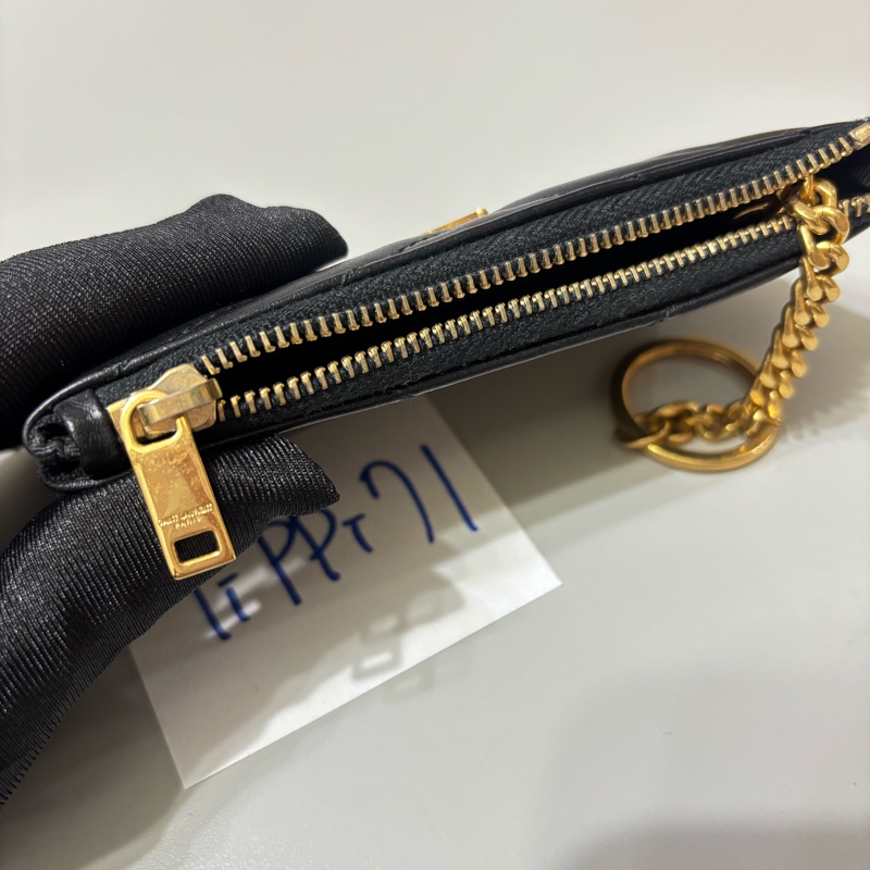 Saint Laurent YSL 山形皮革鑰匙零錢包 卡包 錢包 鑰匙包 包內自帶鑰匙釦環 黑金-11