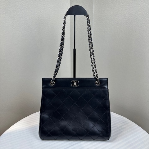 香奈兒/Chanel Vintage 中古菱格紋金扣黑色羊皮單肩包27x12x23cm