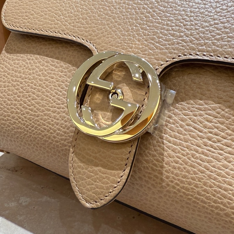 Gucci 全新 秋冬百搭風琴包經典荔枝紋-1