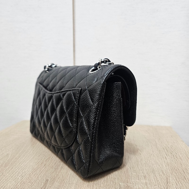 [未使用品項,晶片款新年超甜價出🧧] Chanel黑荔枝皮CoCo23銀釦肩背包-4