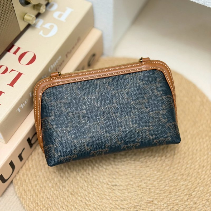 🏷Celine 瑟琳．Mini 貝殼包-1