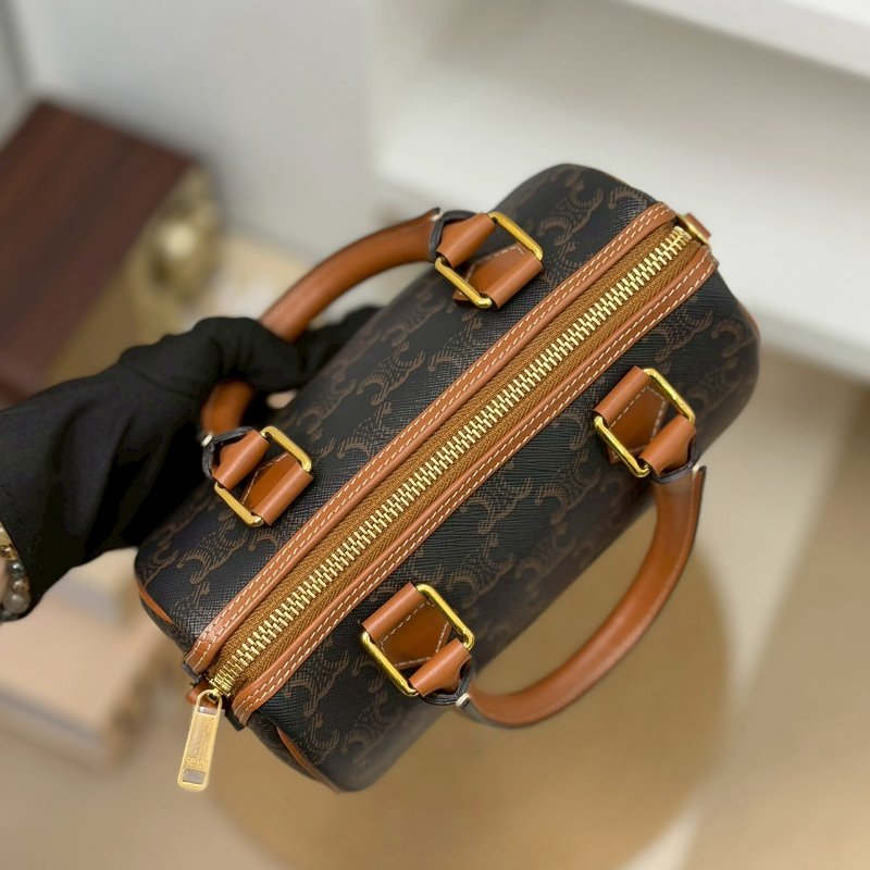 （全新未使用！現貨最後一顆🔥）🏷Celine 瑟琳．Boston 老花波士頓 新款D扣-13