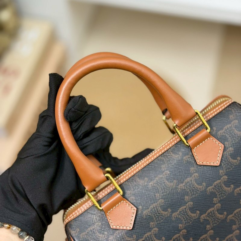 （全新未使用！現貨最後一顆🔥）🏷Celine 瑟琳．Boston 老花波士頓 新款D扣-17