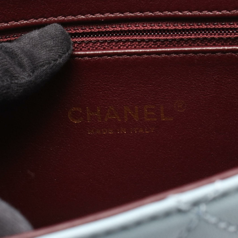 香奈兒 Beauty Lock 迷你絎縫鏈條肩背斜背包,皮革材質,藍色,金色五金-3