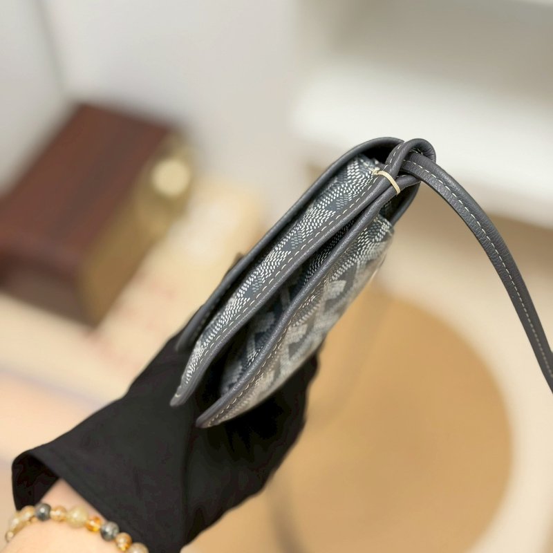 （最難買的灰色來了🩶）🏷Goyard 高雅德 ．Plumet 信封包-2