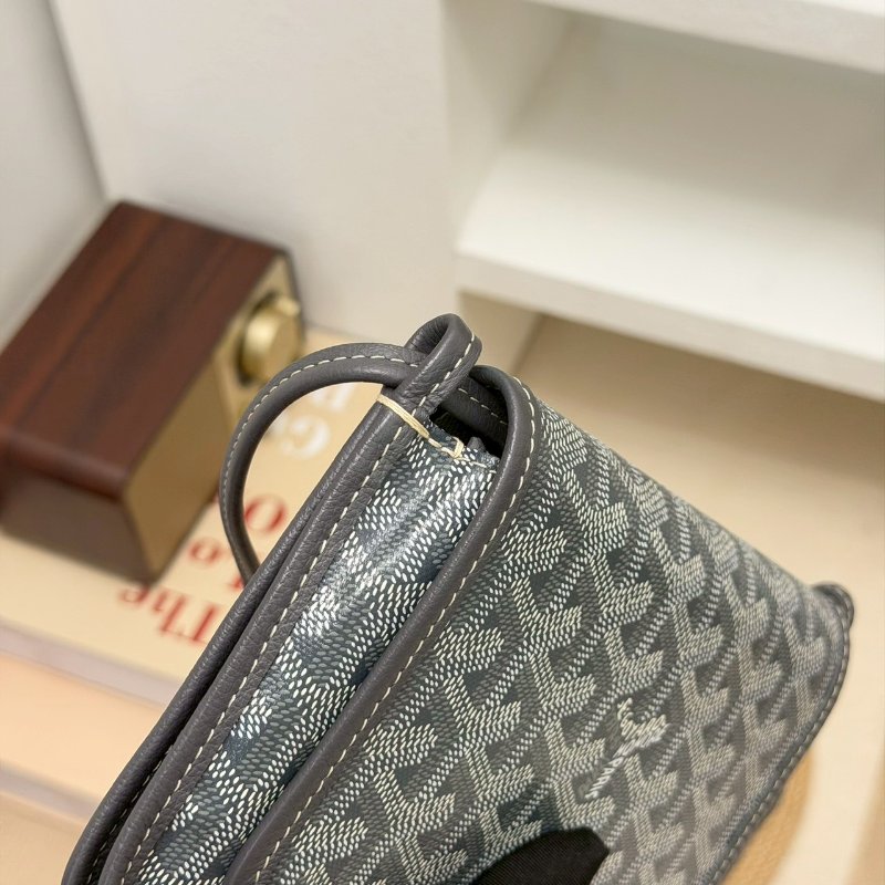 （最難買的灰色來了🩶）🏷Goyard 高雅德 ．Plumet 信封包-8