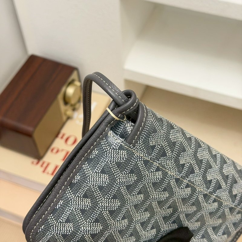 （最難買的灰色來了🩶）🏷Goyard 高雅德 ．Plumet 信封包-10