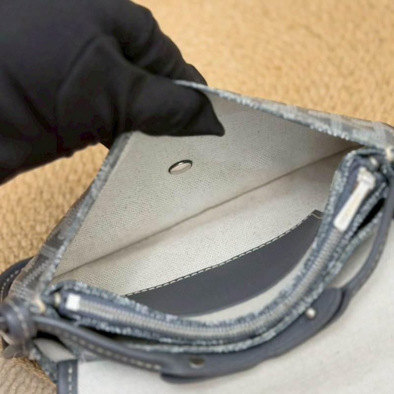 （最難買的灰色來了🩶）🏷Goyard 高雅德 ．Plumet 信封包-17