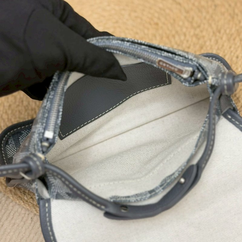 （最難買的灰色來了🩶）🏷Goyard 高雅德 ．Plumet 信封包-18