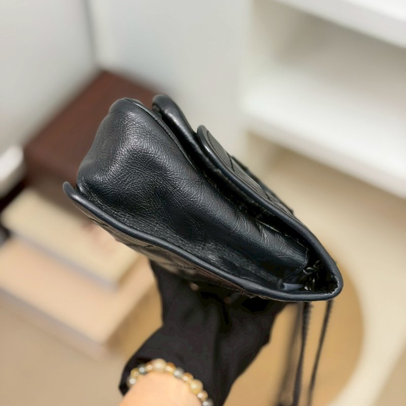 (全黑鐵標!稀有!更帥氣😎)🏷YSL 聖羅蘭.Niki Baby 新款D扣 So Black-3