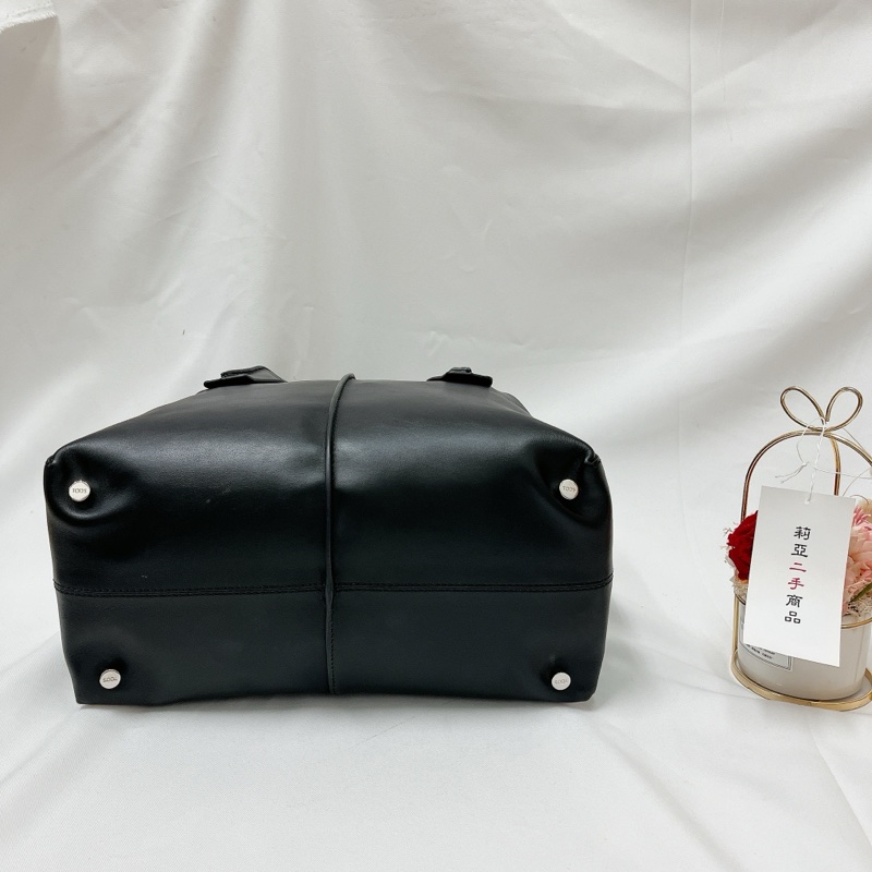 莉亞精品♡ Tods 黑皮革兩用包-4