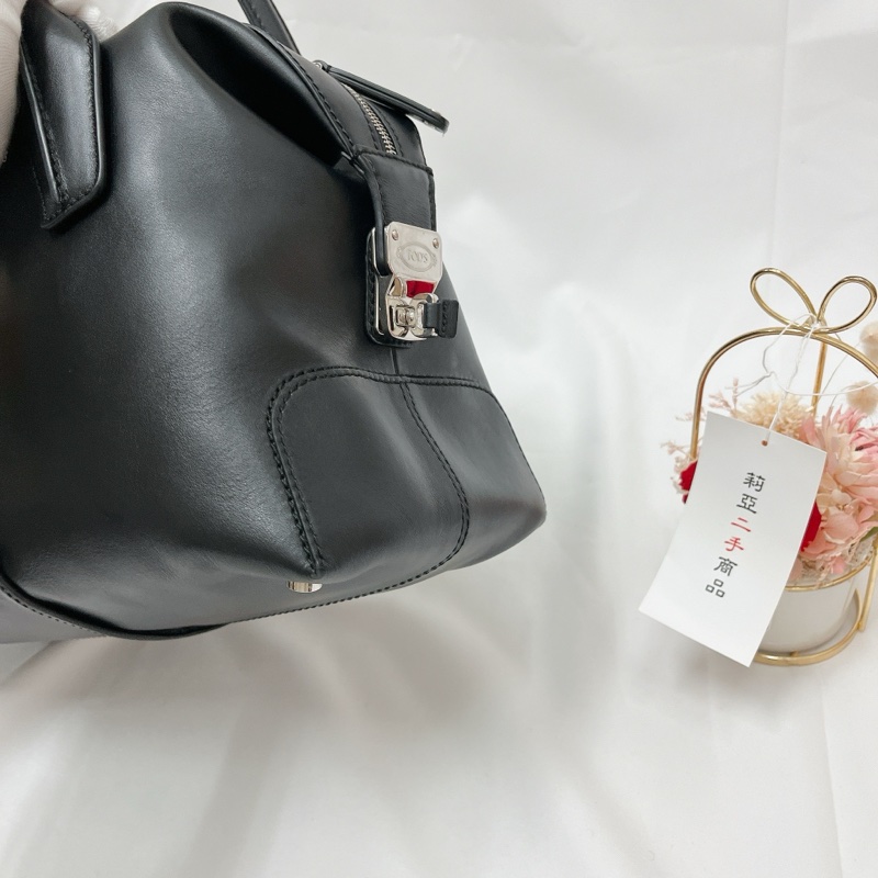 莉亞精品♡ Tods 黑皮革兩用包-13