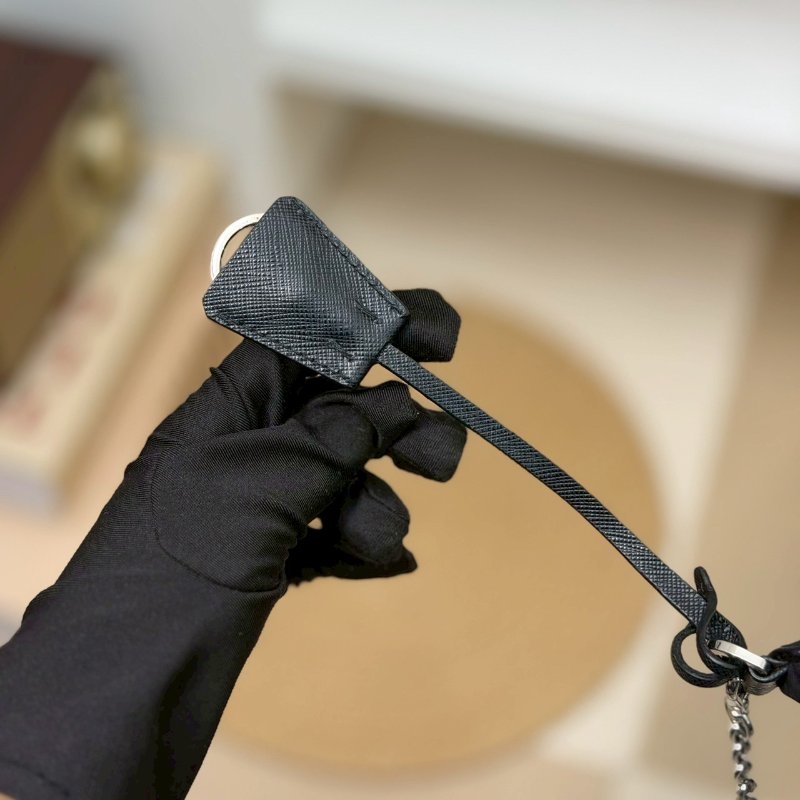 🏷Prada 普拉達．Re-Edition 2005 Hobo 三合一-17