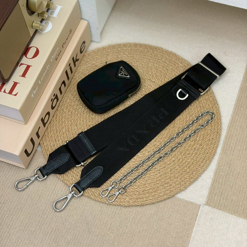 🏷Prada 普拉達．Re-Edition 2005 Hobo 三合一-29