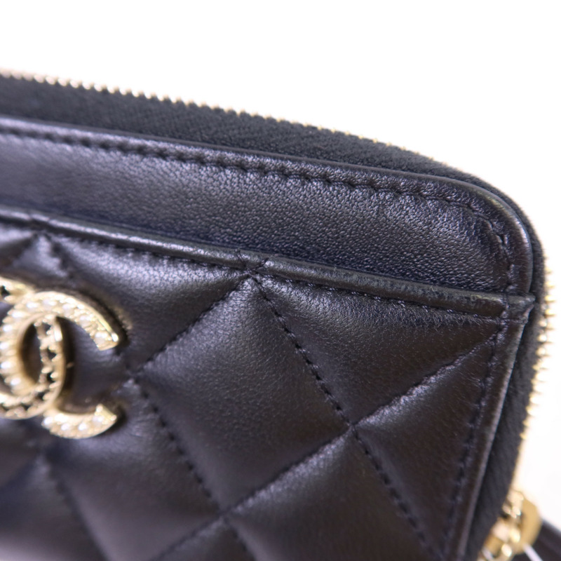 CHANEL 羊皮皮革Card Case金扣卡片套-12