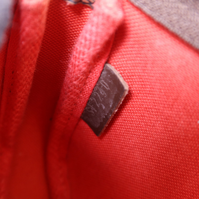 LOUIS VUITTON Damier Mini Pochette Accessories 金扣手拿包-6