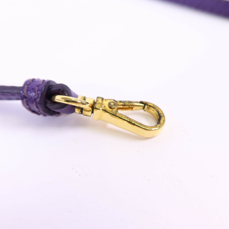 PRADA 牛皮皮革Pouch金扣肩背袋-16